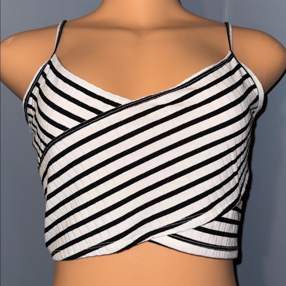 Forever 21 Tops - Forever 21 Striped Wrap Crop Top - Size M